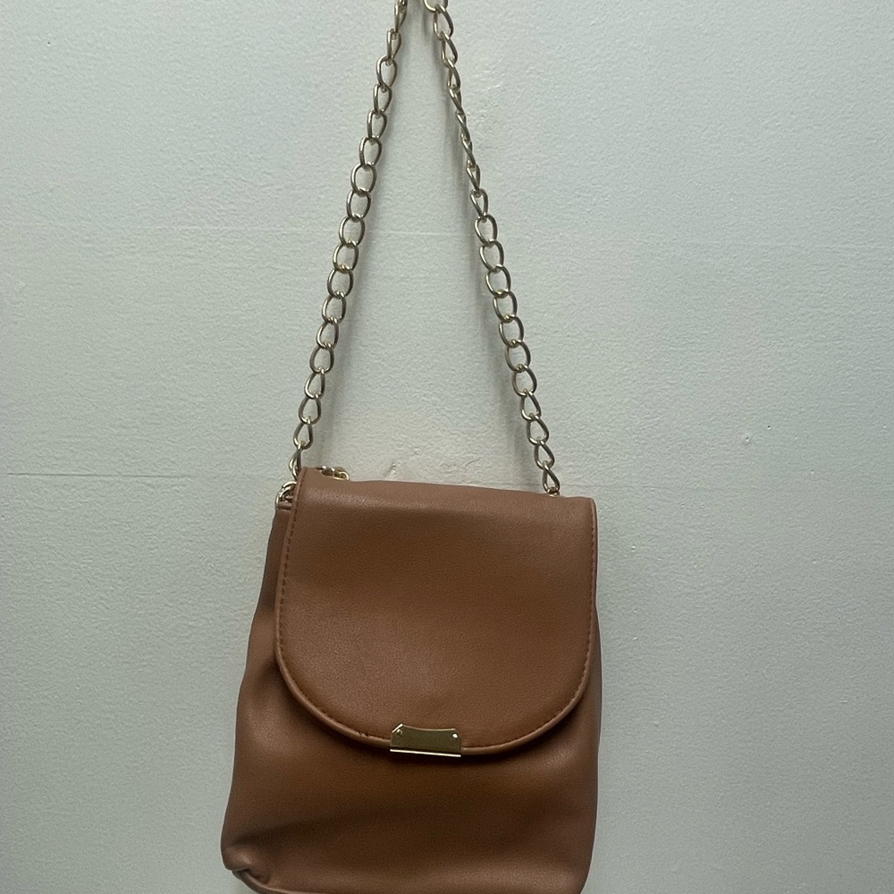 Elegant Brown Chain Strap Bag